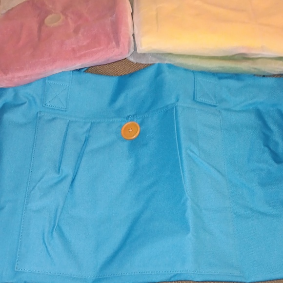 Avon Set of 4 assorted colors and sizes totes. - Picture 3 of 3